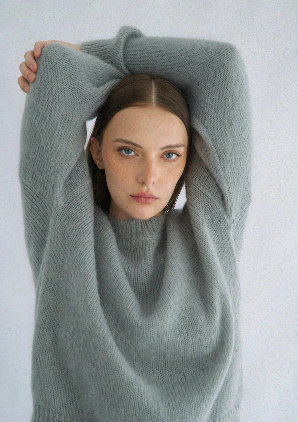 Origen Mohair Gris - Image 4