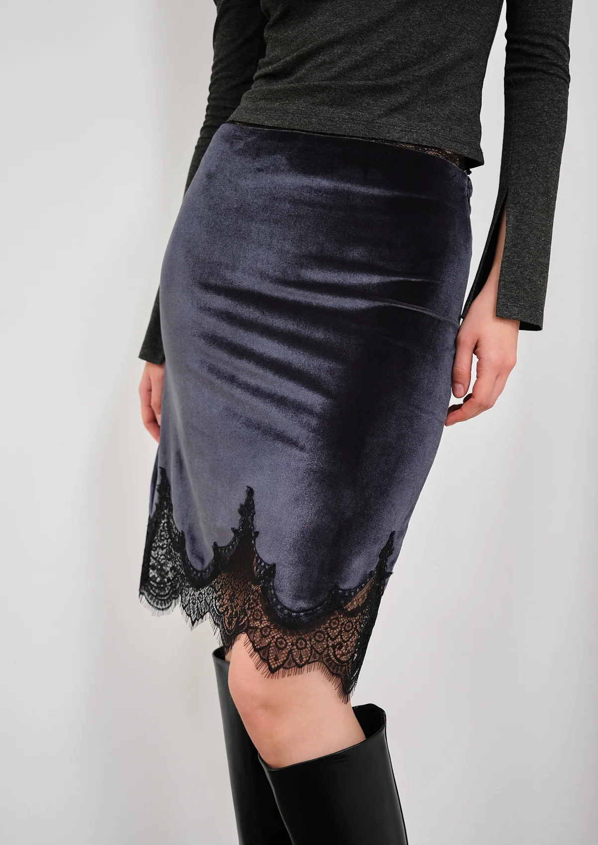 Suave Skirt Slate - Image 4